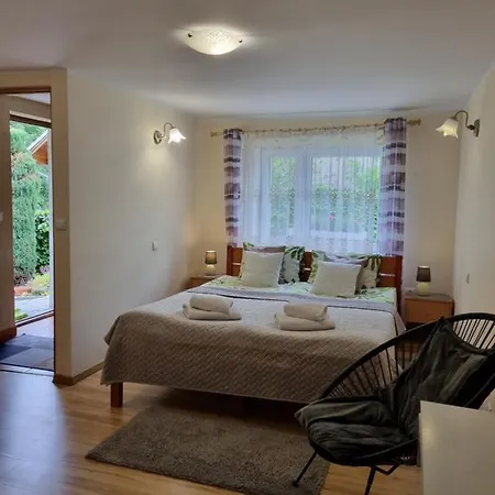 Kameralny Z Oddzielnym Wejsciem- Blisko Pkp 아파트 *